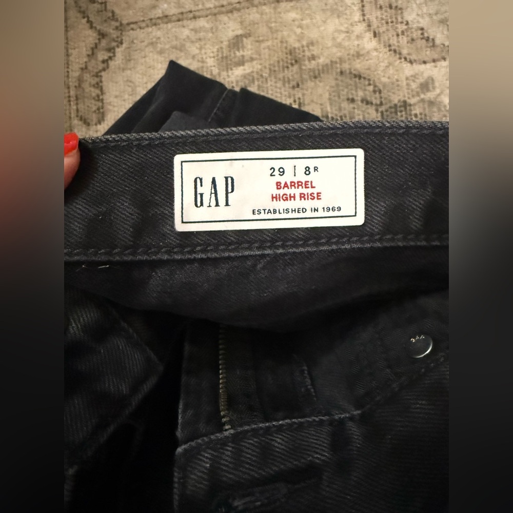 GAP High Rise Barrel Jeans - Picture 8 of 8